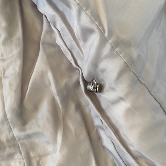 Eddie Bauer lightly insulated short coat - Picture 4 of 6